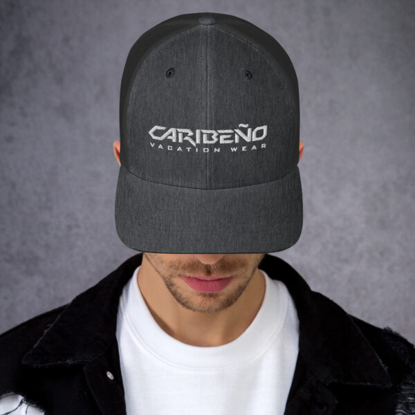Gorra tipo trucker Caribeño