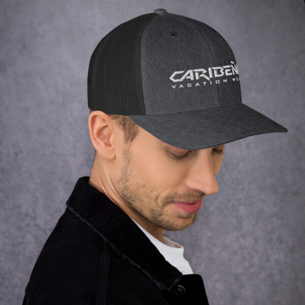 Gorra tipo trucker Caribeño