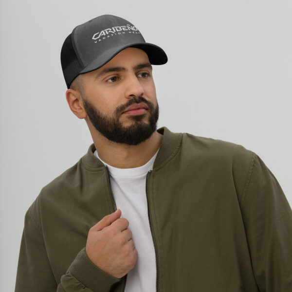Gorra Tipo Trucker Caribeño